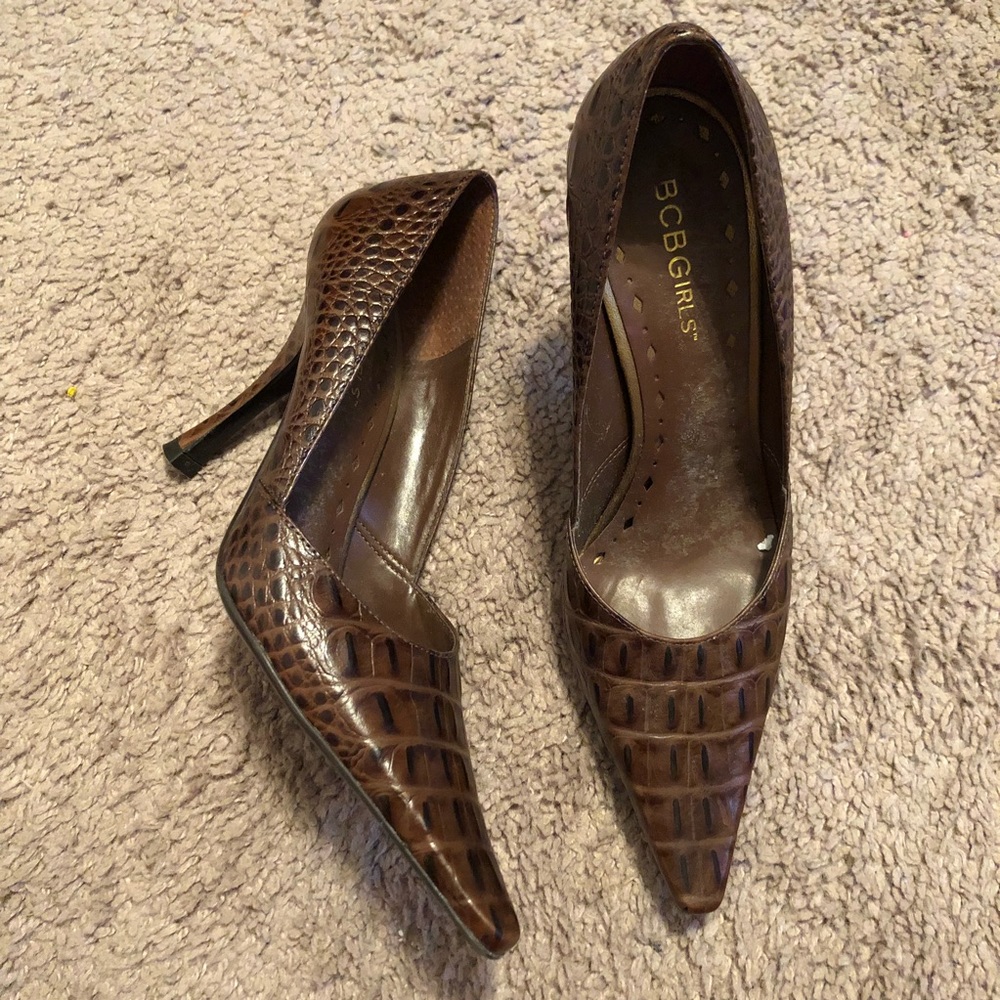BCBG pointed heels